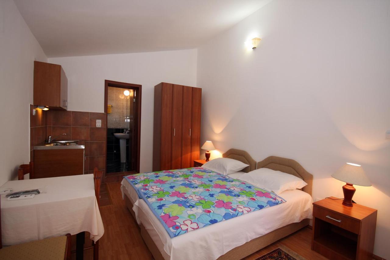 Apartments Raicevic Budva Szoba fotó